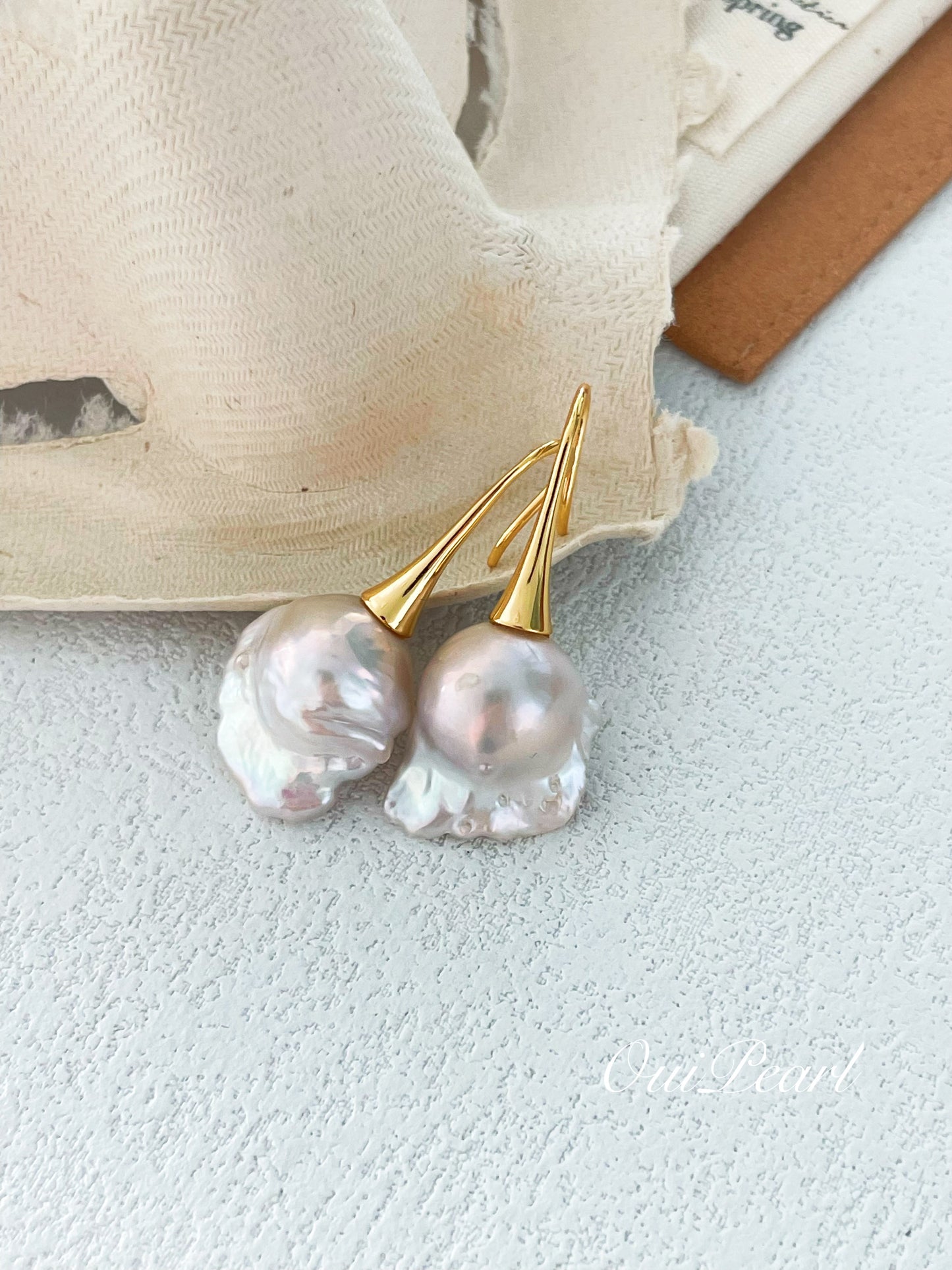 OuiPearl Baroque Earrings 水母大巴系列 巴洛克天然淡水珍珠耳環